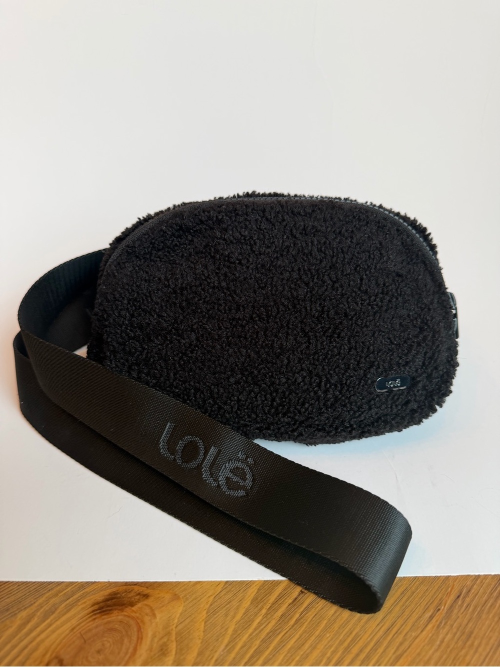 LOLE Black Sherpa Fleece Belt Bag Waist Pack Crossbody Zip Travel Bag